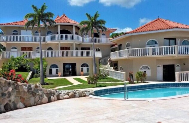 Villa tranquila y espaciosa a minutos de Ocho Ríos