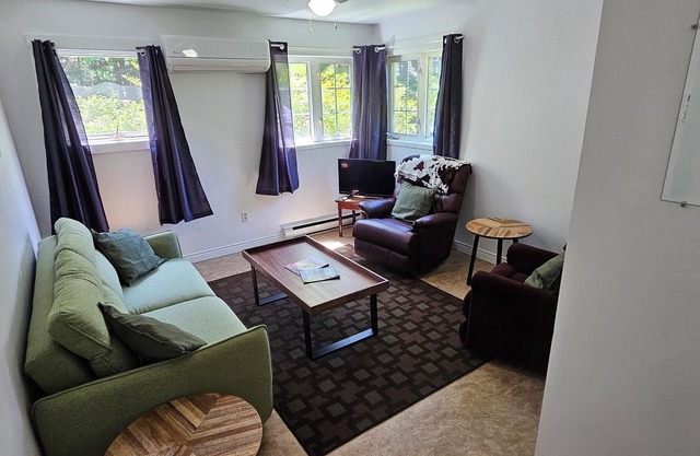 Quiet, peaceful, private country home with a large yard