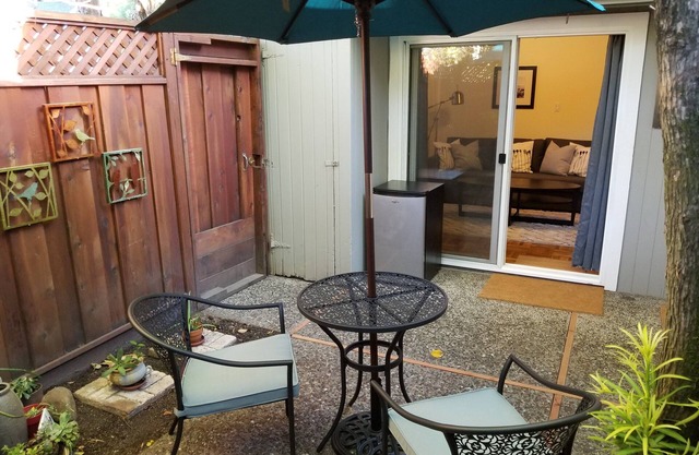 Tranquilo privado Los Gatos Cottage C