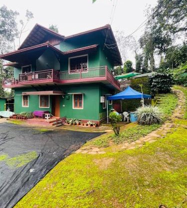 Quiet quarters Estate Stay