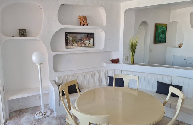 Quiet seafront location in a premium gated community, ideal family accommodation
