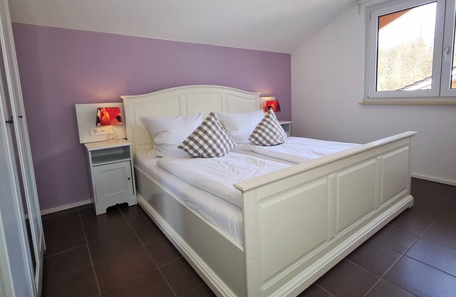 Quiet, spacious vacation apartment "An der Ache 2" with balcony
