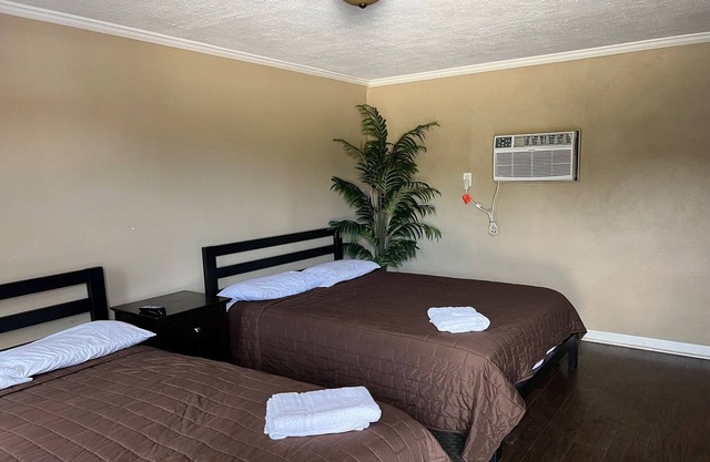 Quiet stay, 2 Beds & One baths for travelers
