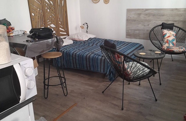 Acogedor estudio cerca del centro MPL / paquete gratuito