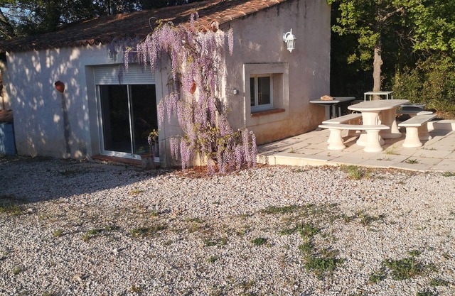 Quiet studio in the countryside