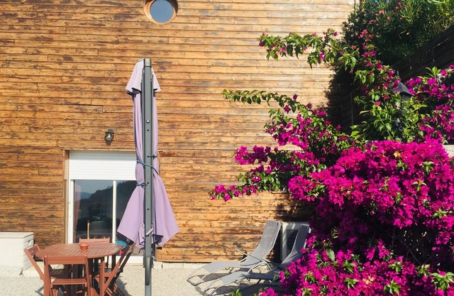 quiet studio near Ajaccio village