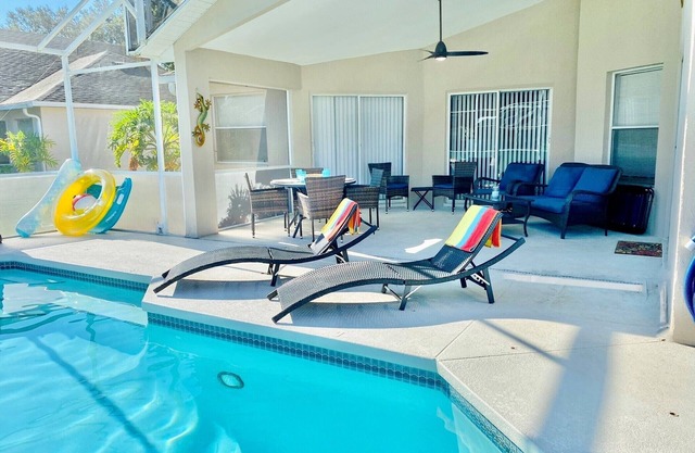 Quiet Sun Villa. Close to Disney, Universal, Golf Courses. Private Heated Pool!