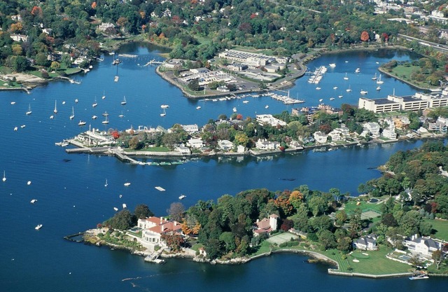 Quiet Sunny 1 Bedroom Downtown Greenwich, Connecticut