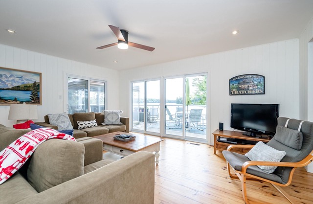 Quiet, sunny getaway located centrally in the heart of Muskoka.