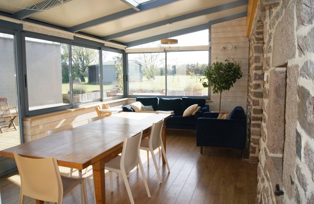 Peaceful villa 800 m from the beach