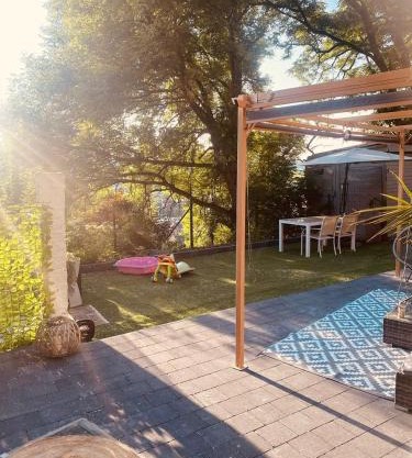 Quiet villa Exceptional view and its exterior