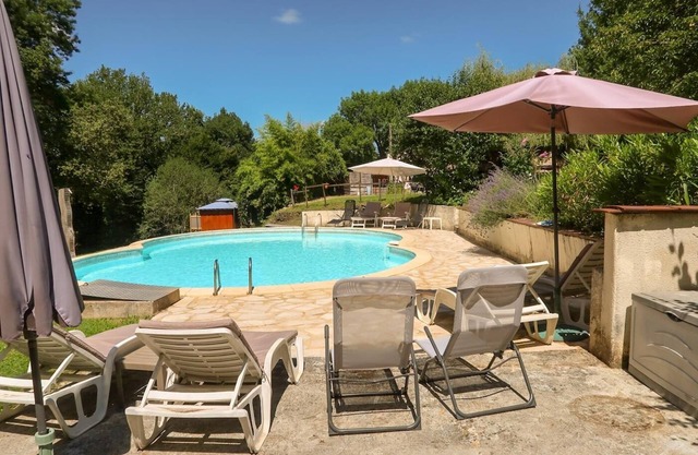 Tranquilamente situado en la frontera de la Dordogne y Lot-et-Garonne