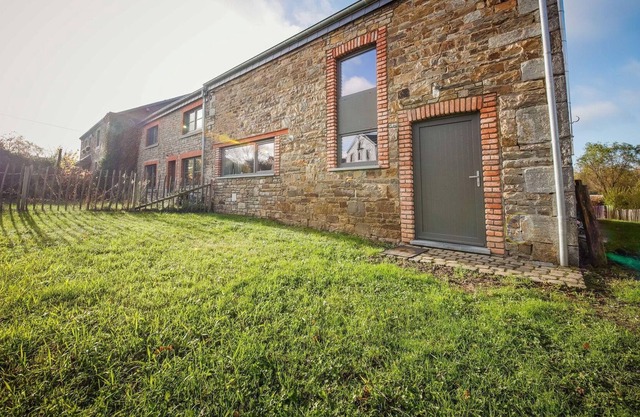 Quietly located farmhouse l'Echappée Belle near Harre