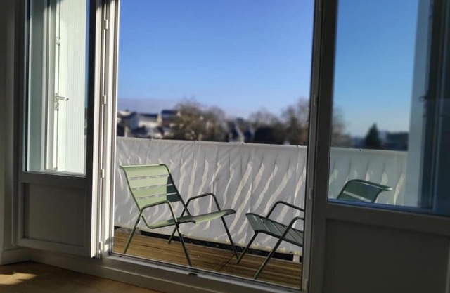 QUIMPER hyper centre T2 balcon Lumineux Calme