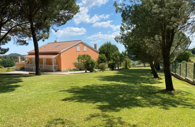 Villa muy tranquila, fantásticas vistas, ideal para las familias, la diversión y la relajación.