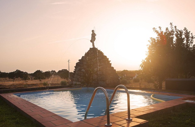 Quinta dos Fortios, quinta Tipica Alentejo con piscina, jardín, huerto y caballos.