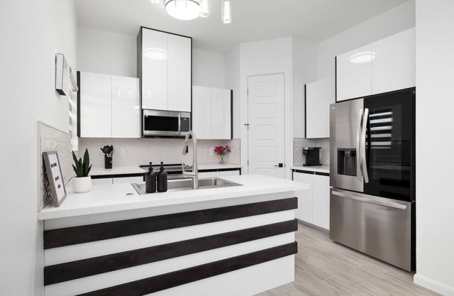 Quinta Real Townhomes - 5125