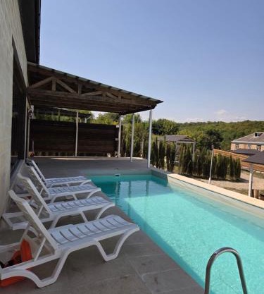 Qusar Apartments