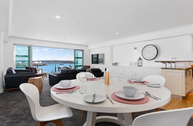 QV Stays Harbourfront Escape
