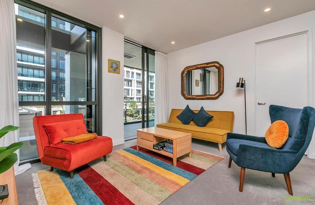 QV Viaduct Stylish Stay (1111)