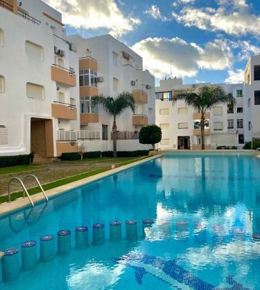 Résidence Achakar Hill Élégant Appartement avec Piscines