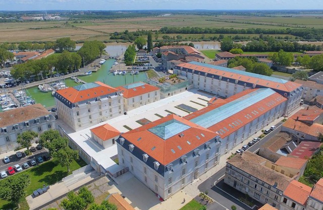 Résidence de l'Arsenal Royal - Meublés de Tourisme