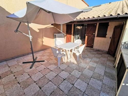 Résidence Les Yoles - Villa trois pièces mezzanine pour 8 personnes à Port Leucate. Réf: 2YOL 37 MAE-4004