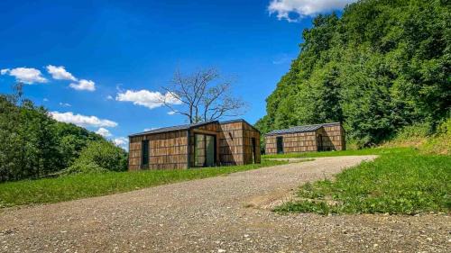 "Rózin Pstrągarnia" domki całoroczne Jura Krakowsko-Częstochowska