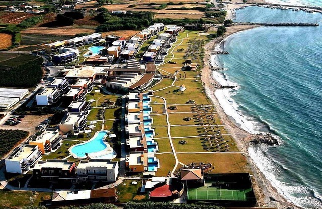 R 1020 Junior Suite with Private Pool All Inclusive Free Cancellation