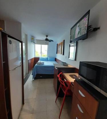 R.1112 Estudio ejecutivo, privado con cocina y baño.