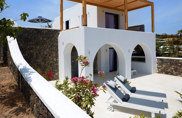 R 1473 Ammos Amor Hideaway Villas