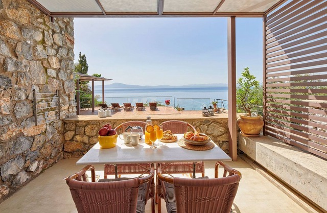 R 3036 One Bedroom Apartment Cape Kitries