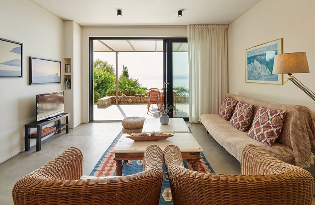 R 3038 Two Bedroom Apartment Cape Kitries