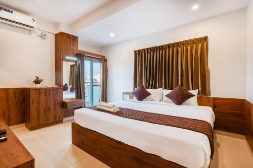 R D HOTELS Peenya