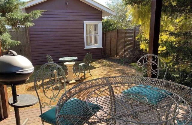 R&R Blue Diamond Luxury Studio Maryborough, Vic