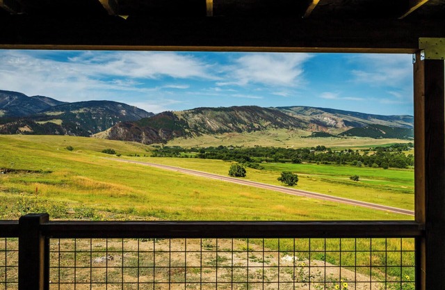 Rachael's Place | Views, Adventures, Deluxe Stay