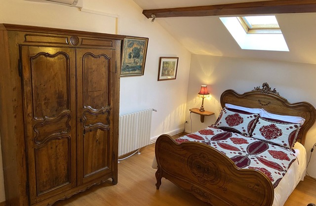 Rachmaninov room, antique style