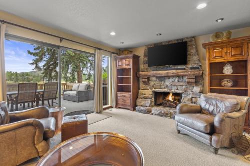 Racquet Club 84 condo