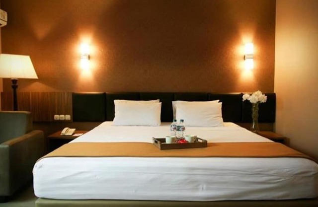 Raden Wijaya Hotel & Convention