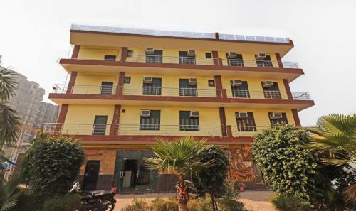 Radha Palace