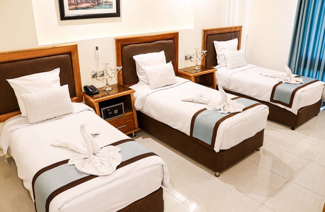 Raed Hotel Suites