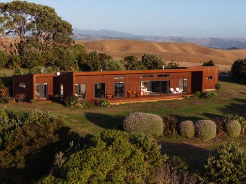 Raglan Travellers Rest Coastal Retreat