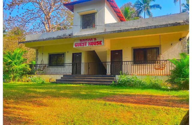 Raikar Guest House