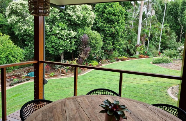 Rainbow Park Retreat - Beautiful Retreat in Peaceful Mapleton, Close to Amenities