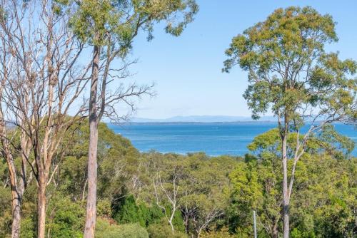 Rainbow Retreat - Stunning Moreton Bay Views