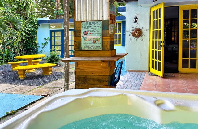 Vista de El Yunque 3 Hab 2.5 Baño | Jacuzzi