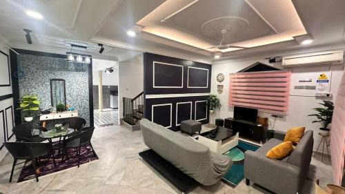 Raintown House