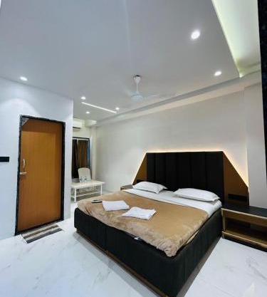 Raj Villa