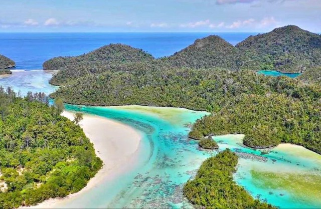 Raja ampat travel
