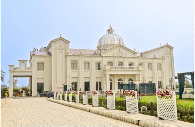 Rajwada Hotel and Resort